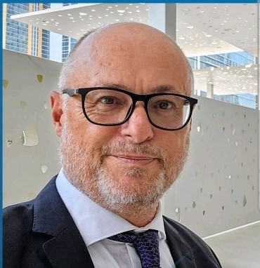 Portrait of Andrew Rippon